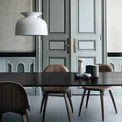 Gubi Elliptical Eettafel -Gubis Winkel 41504015457 02 1d5860fabc