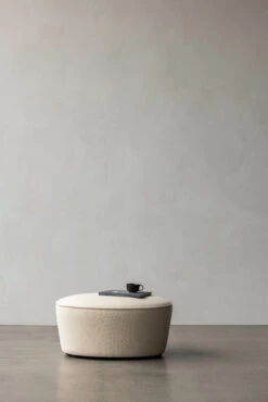 Menu Cairn Poef Ovaal -Gubis Winkel 508803 01 4 EnvironmentImage b56aefae46