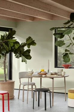 Broste Copenhagen Oda Eettafel Ø120 Cm -Gubis Winkel 512254 01 4 EnvironmentImage 0a5ba961ca