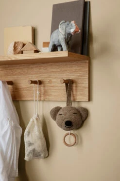 Ferm LIVING Place Rack Kapstokje Met Knoppen Eiken -Gubis Winkel 514412 01 6 EnvironmentImage 21695d3ecd