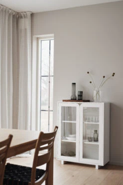 Vidja Lage Vitrinekast -Gubis Winkel 545817 01 42 EnvironmentImage 524119ca5f