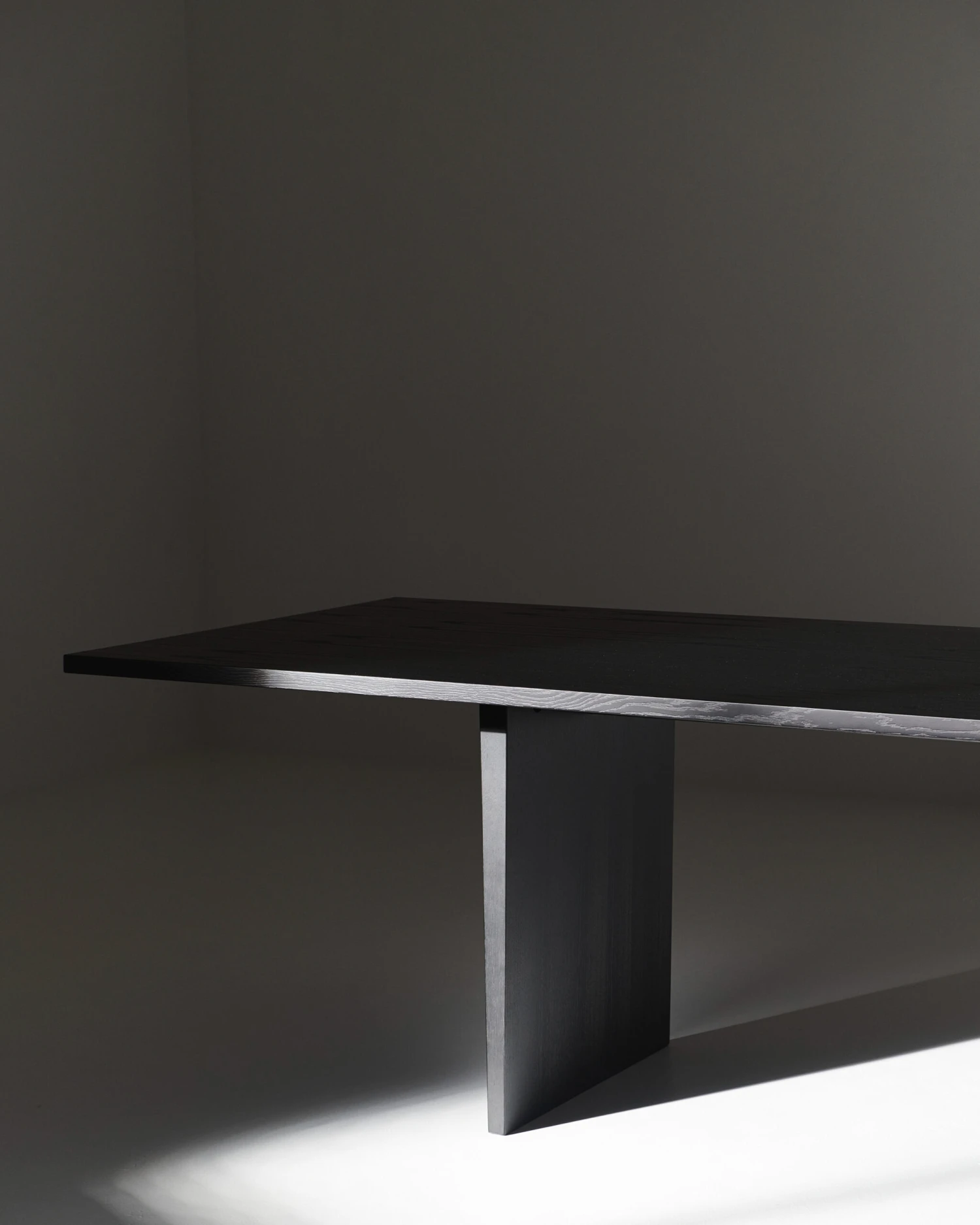 Gubi Private Eettafel 100x320 Cm 6 Gubi Private Eettafel 100x320 Cm - Afbeelding 4