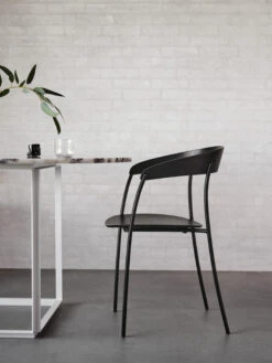 New Works Missing Stoel Met Armleuningen -Gubis Winkel 570650 01 10 EnvironmentImage 25c7df5066