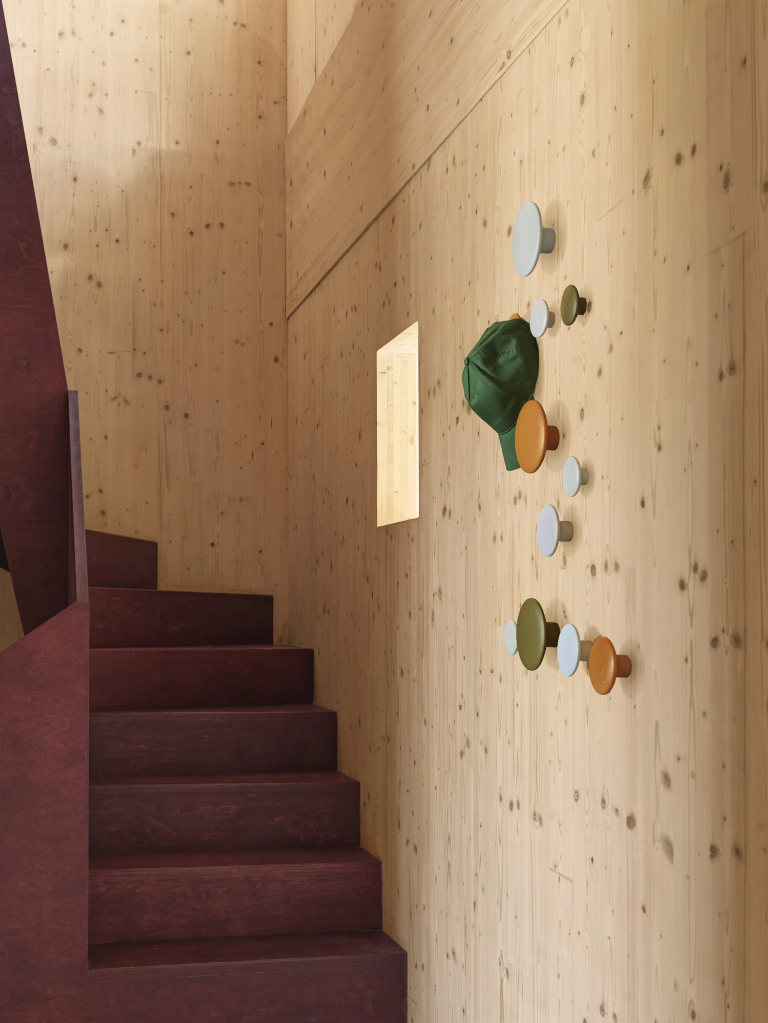 Muuto Dots Wood Haak Burnt Orange 4 Muuto Dots Wood Haak Burnt Orange - Afbeelding 2