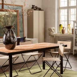 Ferm LIVING Sill Tall Kast -Gubis Winkel FlodDiningTable DesertDiningChair image 73e5c888cf