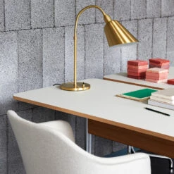 &Tradition Pavilion AV16 Bureau 12 &Tradition Pavilion AV16 Bureau -Gubis Winkel Pavilion av16 miljo3 e02a2fb536