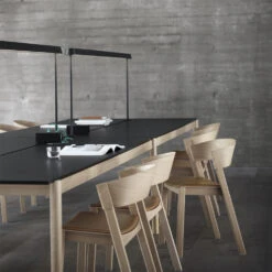 Muuto Linear System Tafel -Gubis Winkel linear system table miljo1 e572a21144