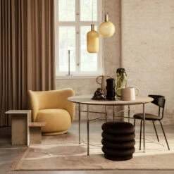 Ferm LIVING Pouf Round Zitpoef -Gubis Winkel pouf round velvet miljo2 7779d69288